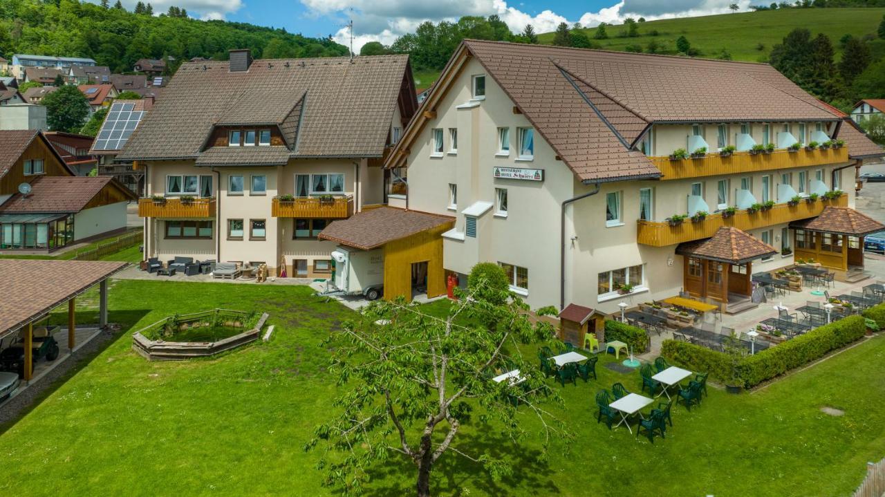 Hotel Restaurant Schwoerer Ленцкирх Экстерьер фото