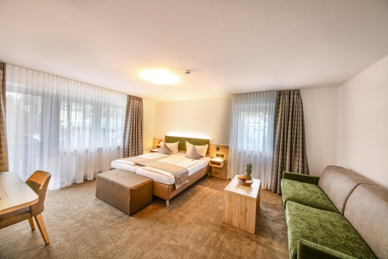 Hotel Restaurant Schwoerer Ленцкирх Экстерьер фото
