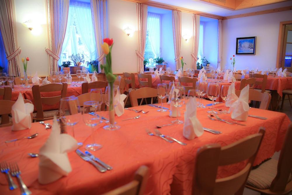 Hotel Restaurant Schwoerer Ленцкирх Экстерьер фото