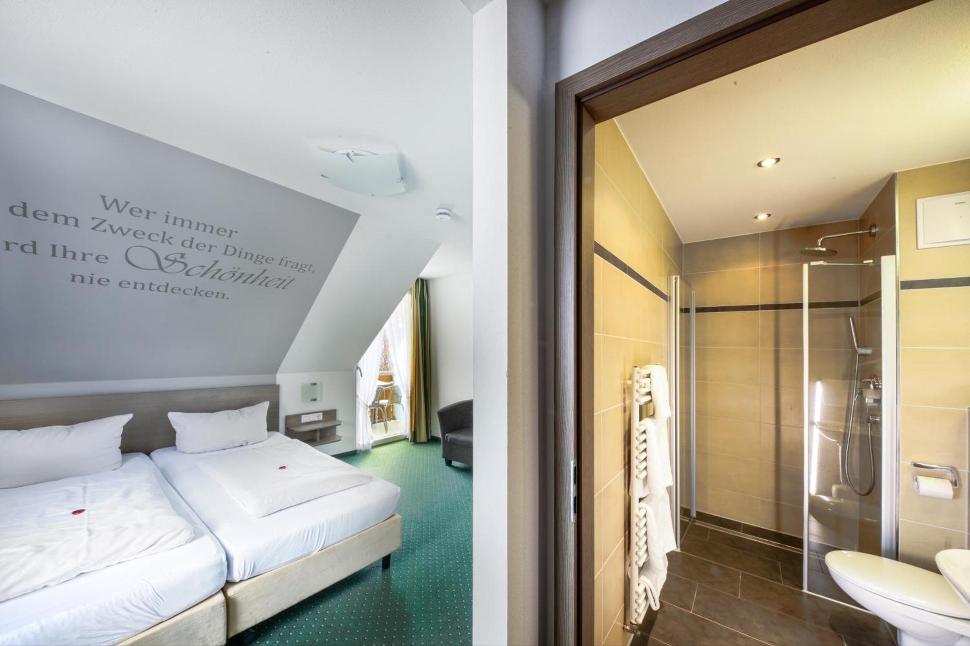 Hotel Restaurant Schwoerer Ленцкирх Номер фото