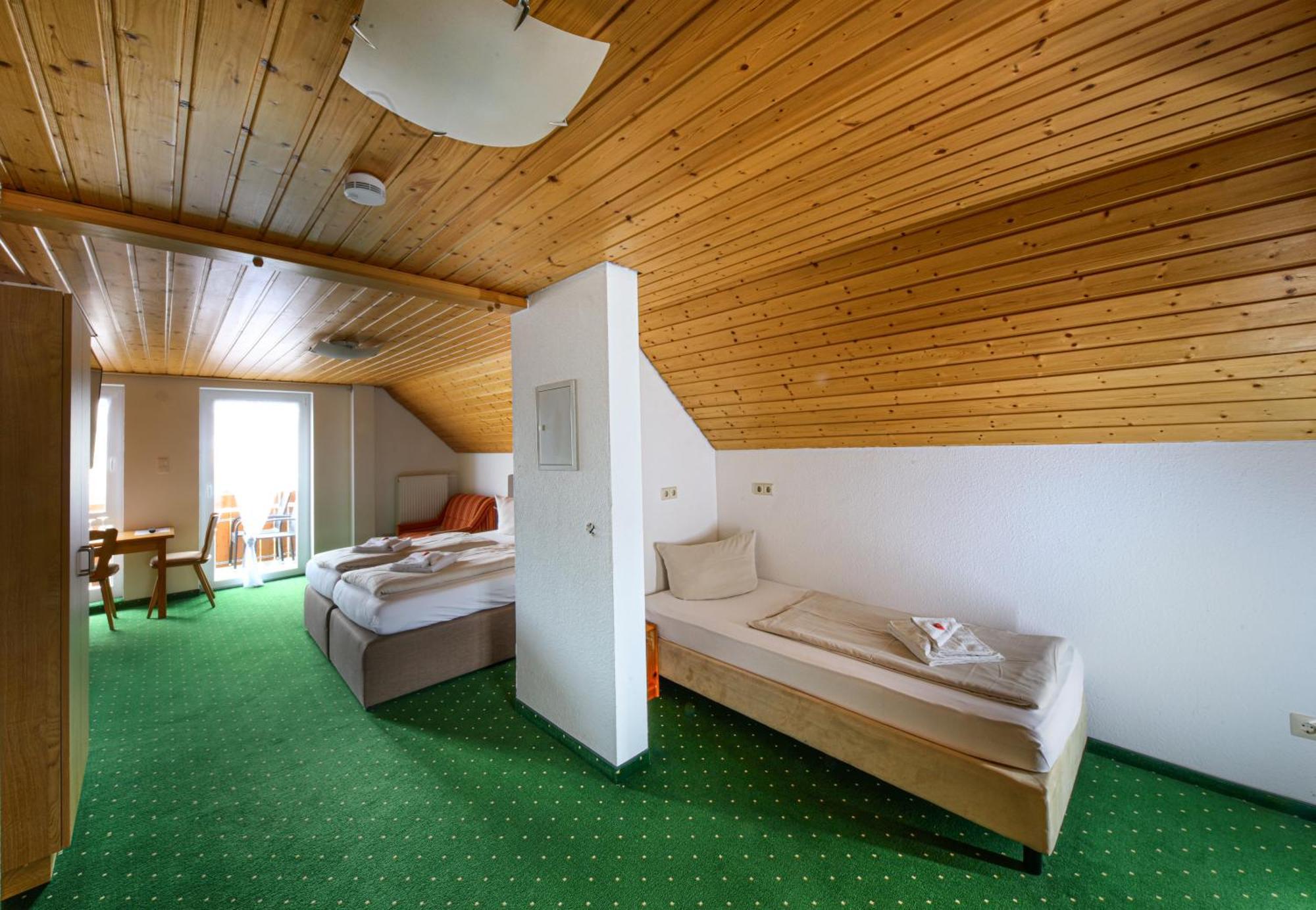 Hotel Restaurant Schwoerer Ленцкирх Номер фото
