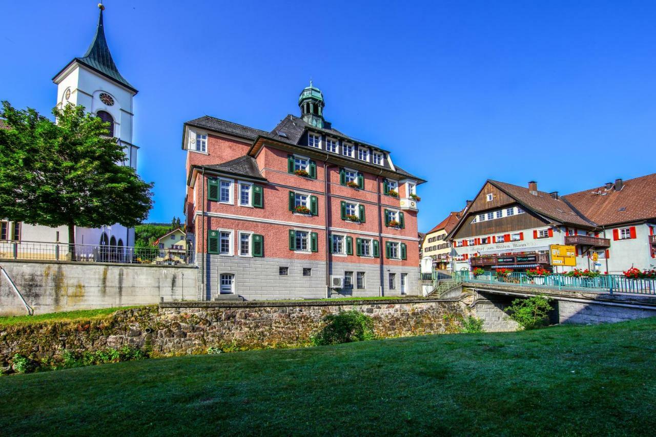 Hotel Restaurant Schwoerer Ленцкирх Экстерьер фото